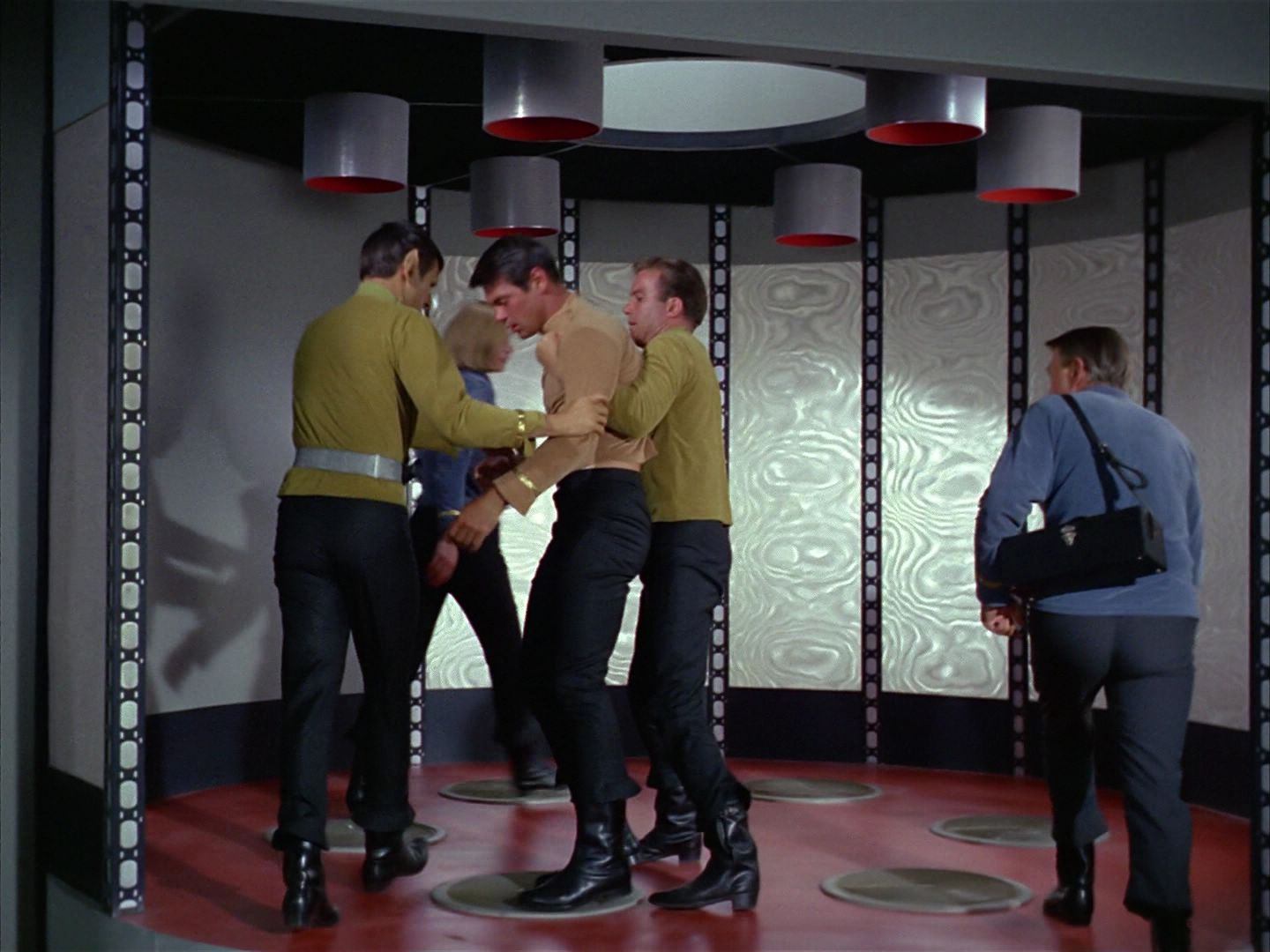 ariane179254_StarTrek_1x03_WhereNoManHasGoneBefore_2057.jpg