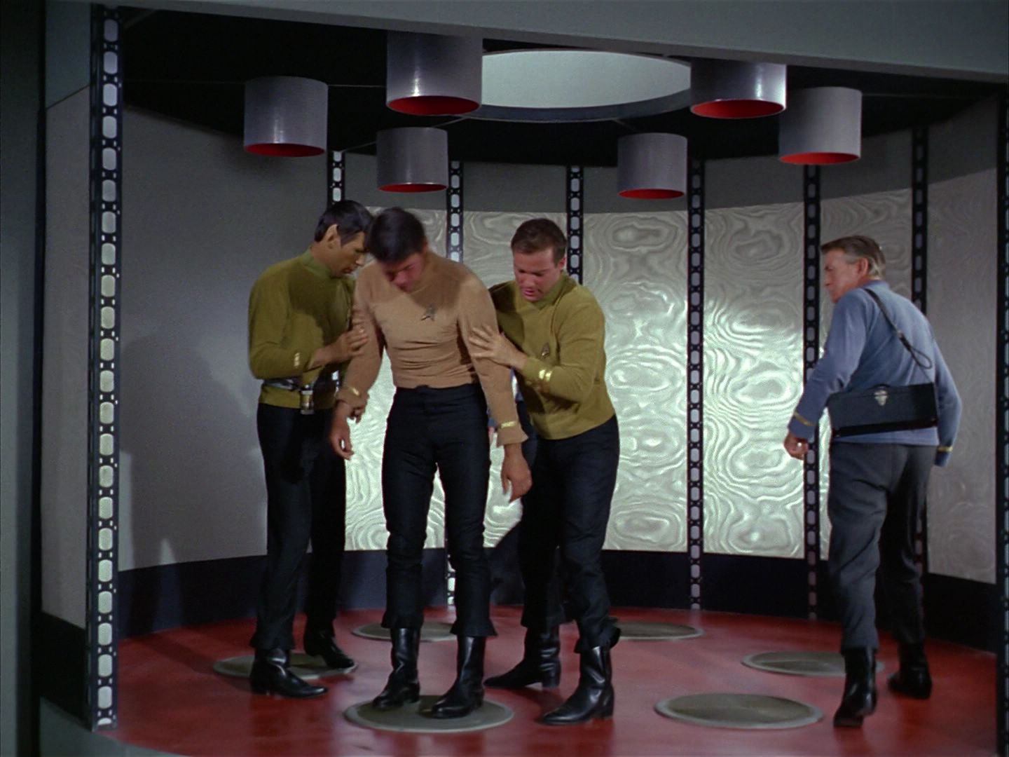 ariane179254_StarTrek_1x03_WhereNoManHasGoneBefore_2058.jpg