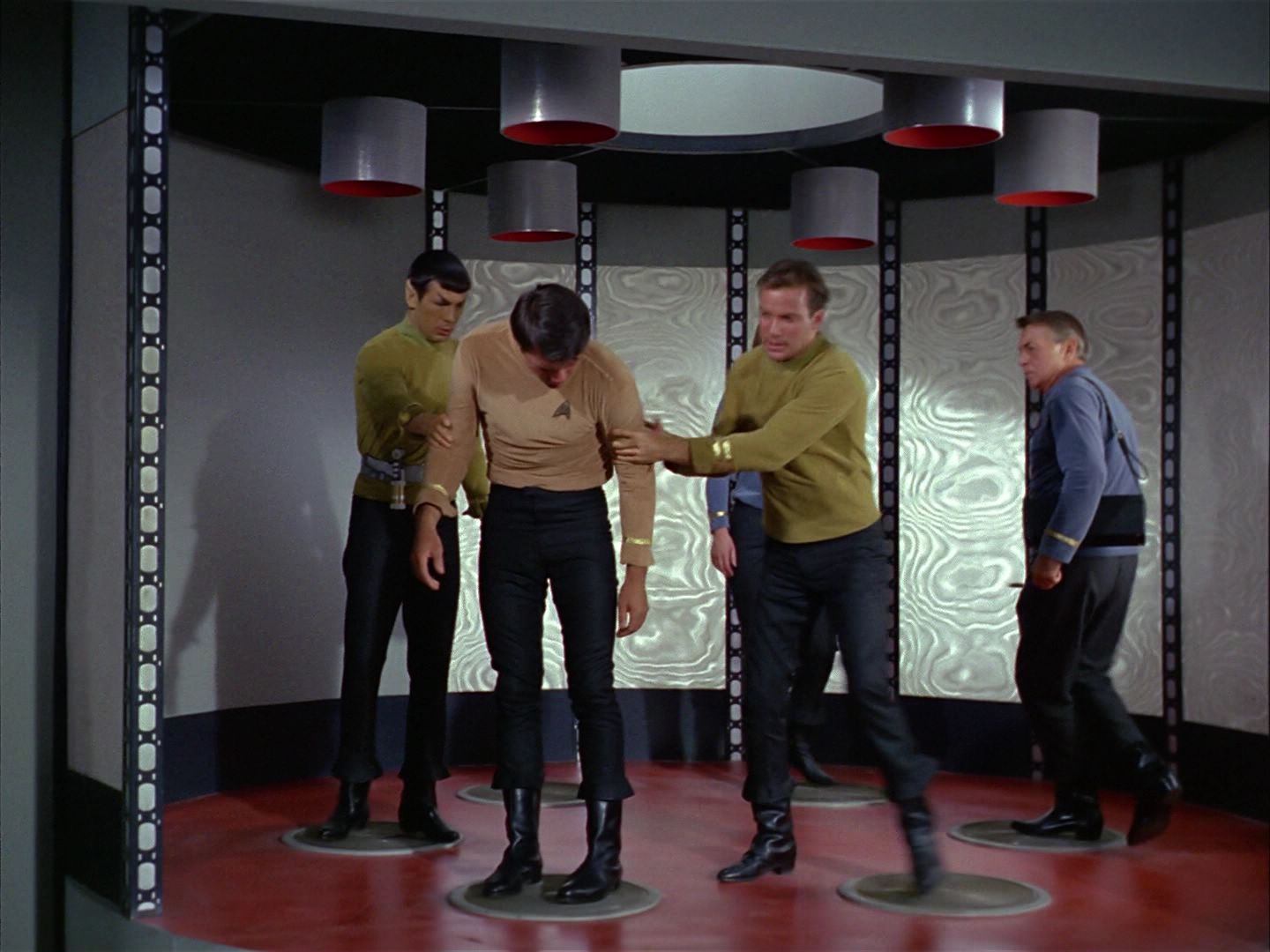 ariane179254_StarTrek_1x03_WhereNoManHasGoneBefore_2059.jpg