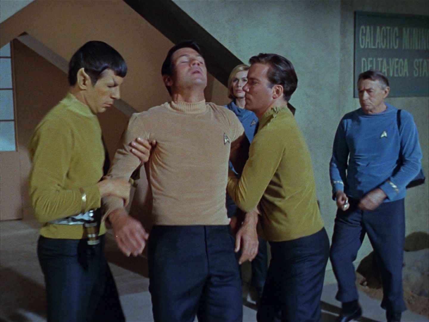 ariane179254_StarTrek_1x03_WhereNoManHasGoneBefore_2081.jpg