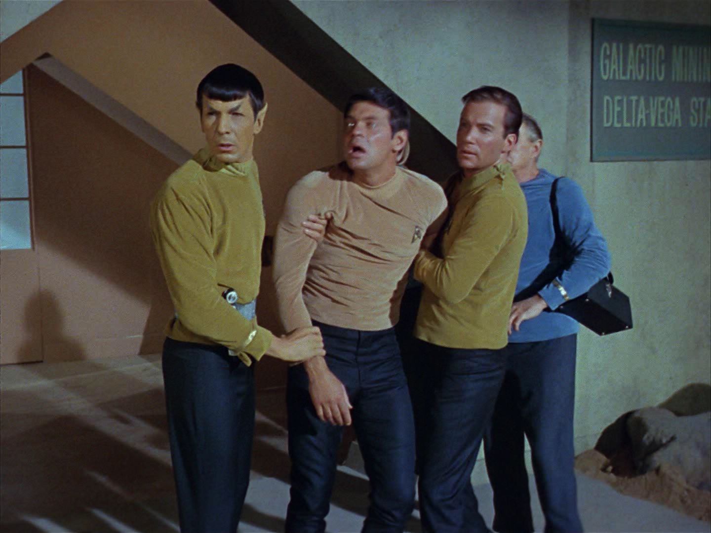 ariane179254_StarTrek_1x03_WhereNoManHasGoneBefore_2084.jpg