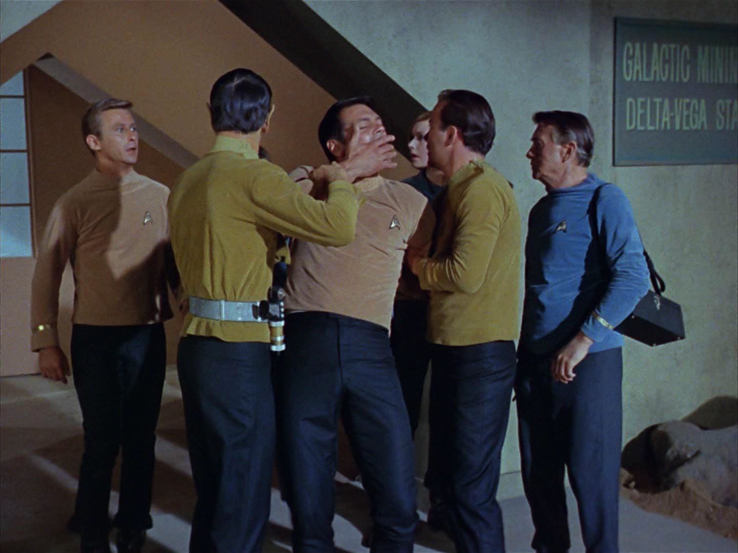 ariane179254_StarTrek_1x03_WhereNoManHasGoneBefore_2087.jpg