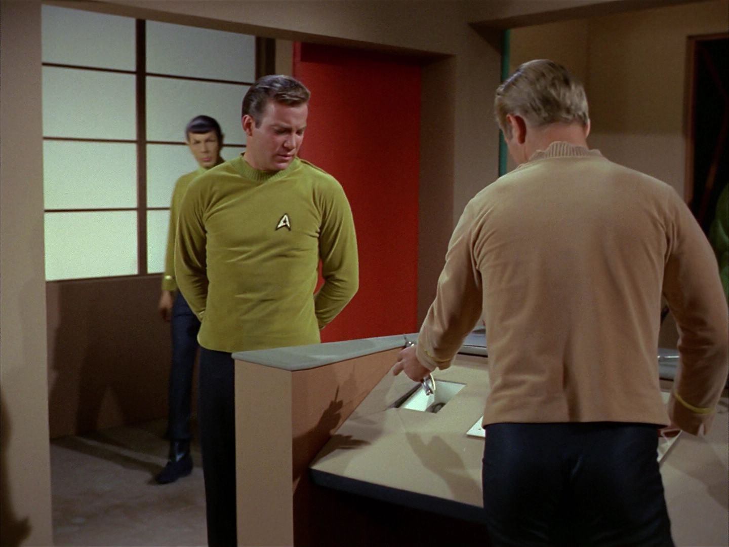 ariane179254_StarTrek_1x03_WhereNoManHasGoneBefore_2134.jpg