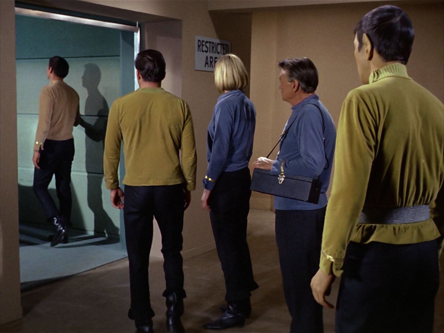 ariane179254_StarTrek_1x03_WhereNoManHasGoneBefore_2151.jpg