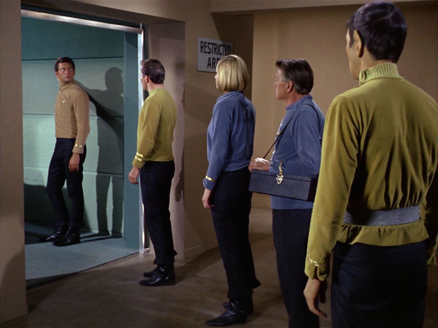 ariane179254_StarTrek_1x03_WhereNoManHasGoneBefore_2159.jpg