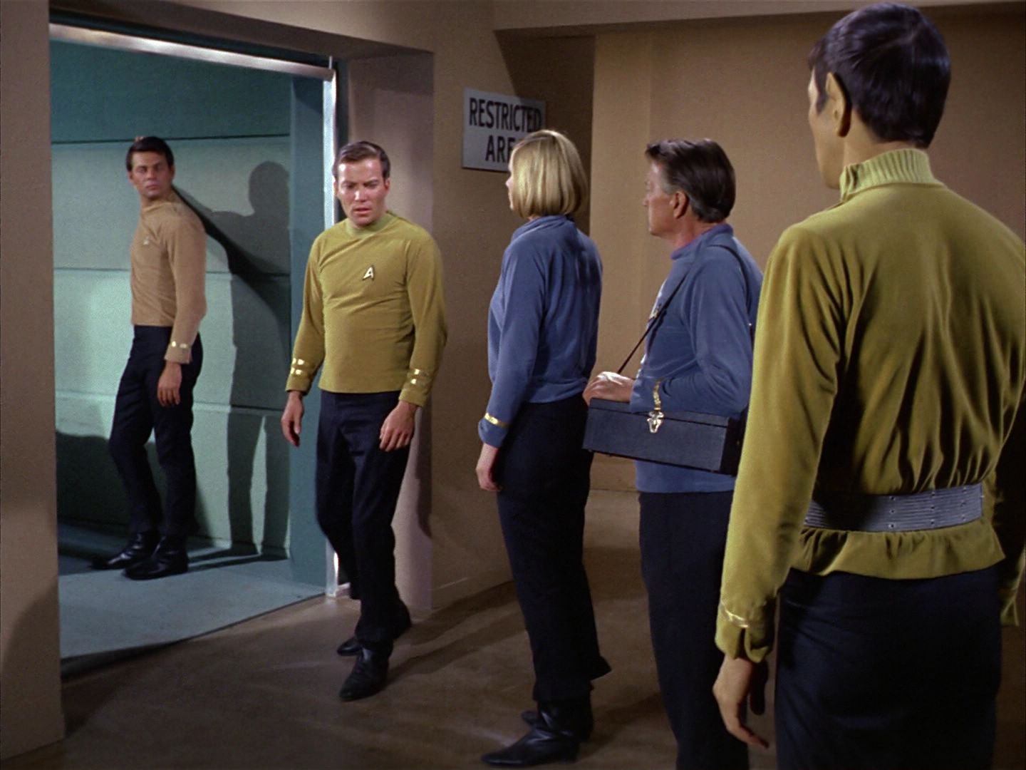ariane179254_StarTrek_1x03_WhereNoManHasGoneBefore_2164.jpg