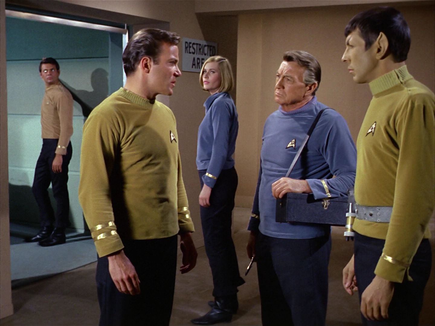 ariane179254_StarTrek_1x03_WhereNoManHasGoneBefore_2174.jpg