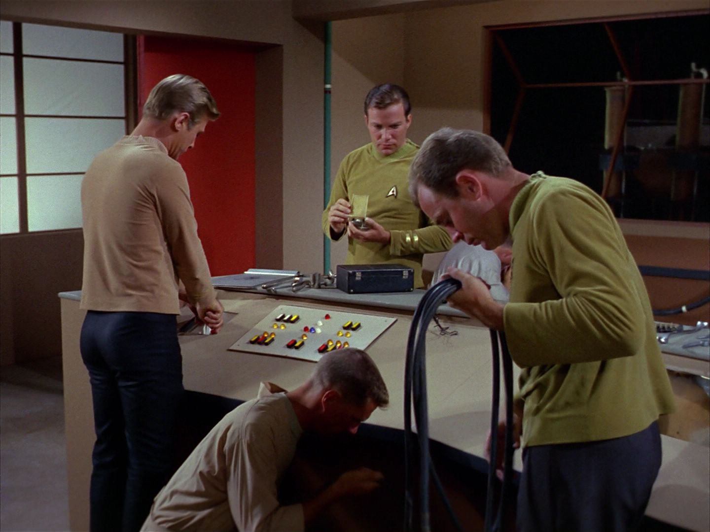 ariane179254_StarTrek_1x03_WhereNoManHasGoneBefore_2348.jpg