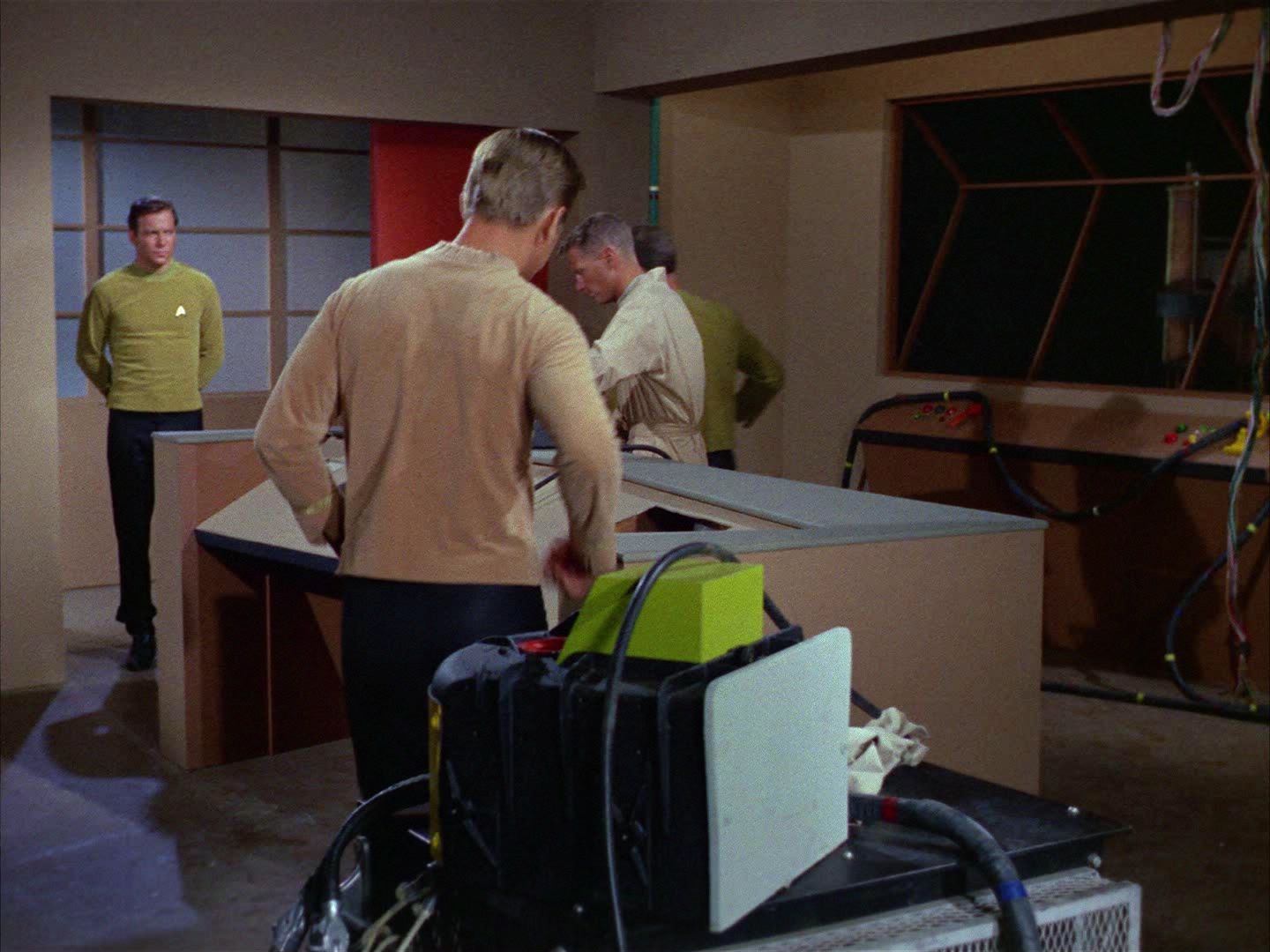 ariane179254_StarTrek_1x03_WhereNoManHasGoneBefore_2427.jpg