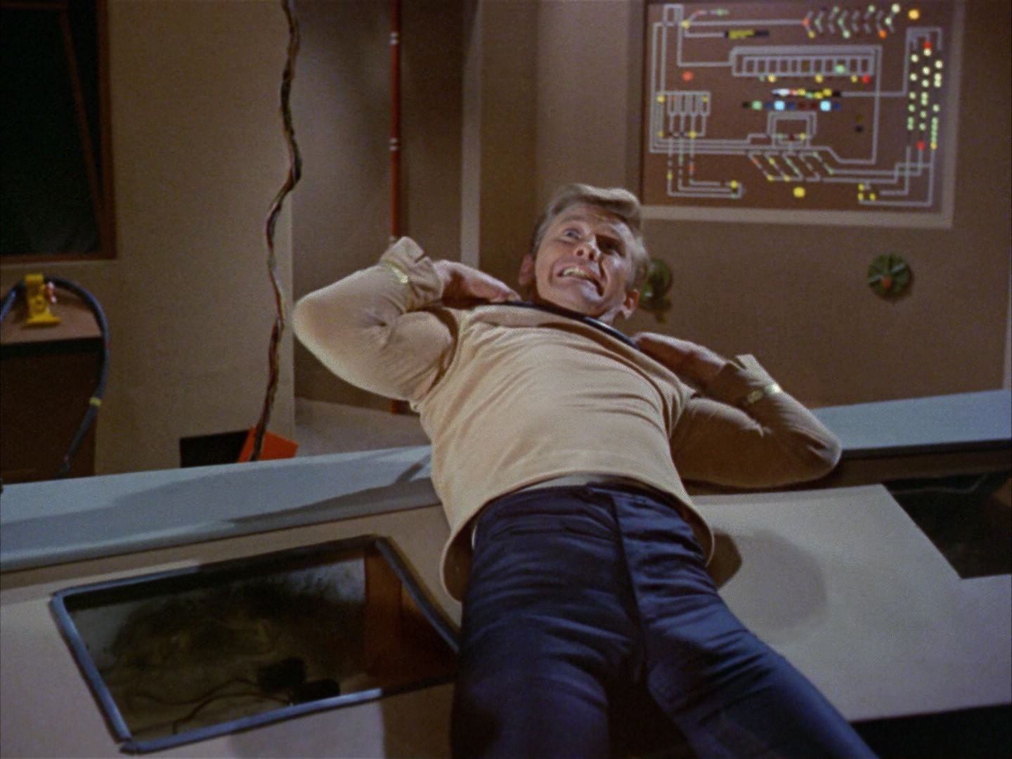 ariane179254_StarTrek_1x03_WhereNoManHasGoneBefore_2489.jpg