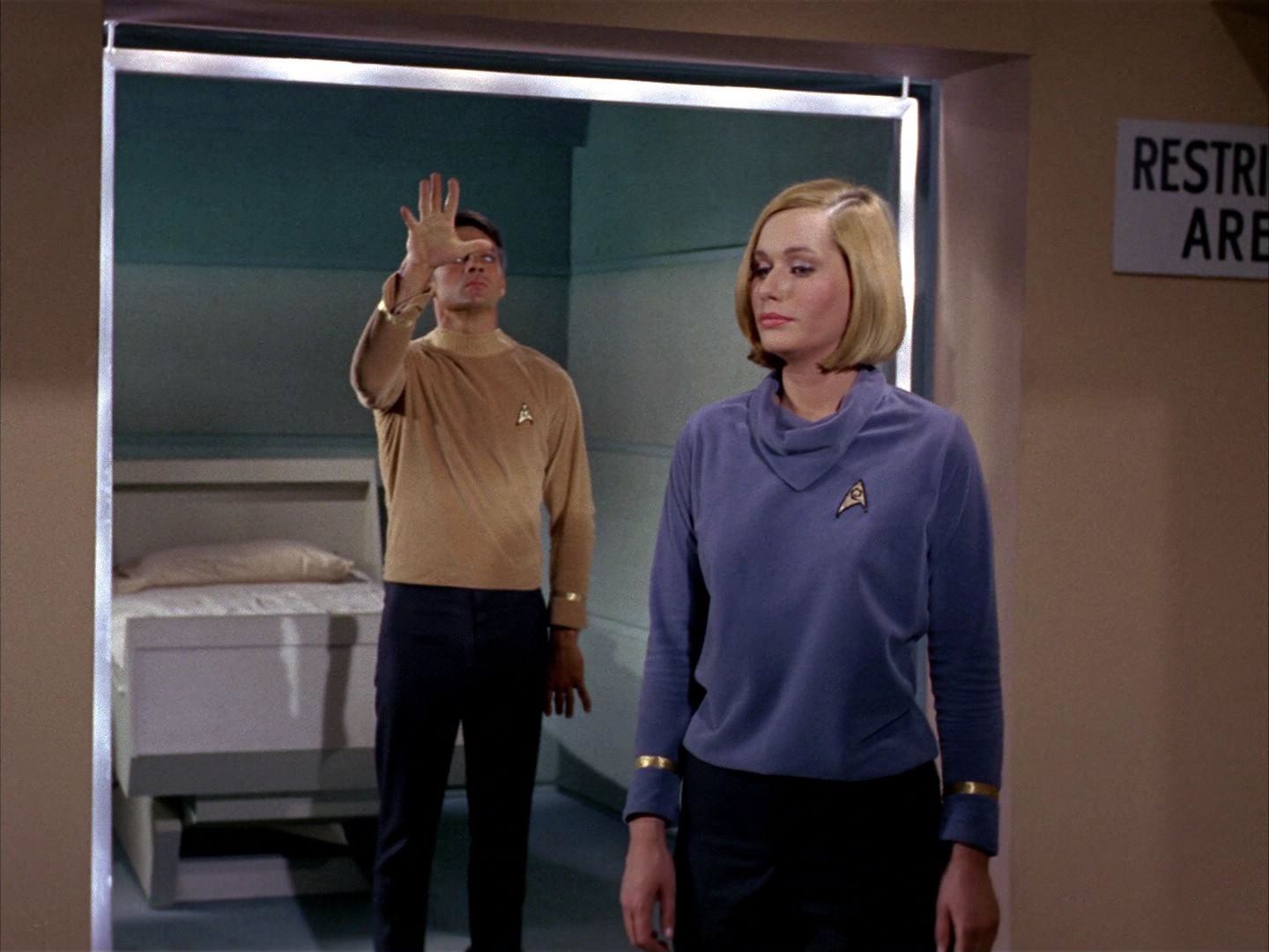 ariane179254_StarTrek_1x03_WhereNoManHasGoneBefore_2524.jpg