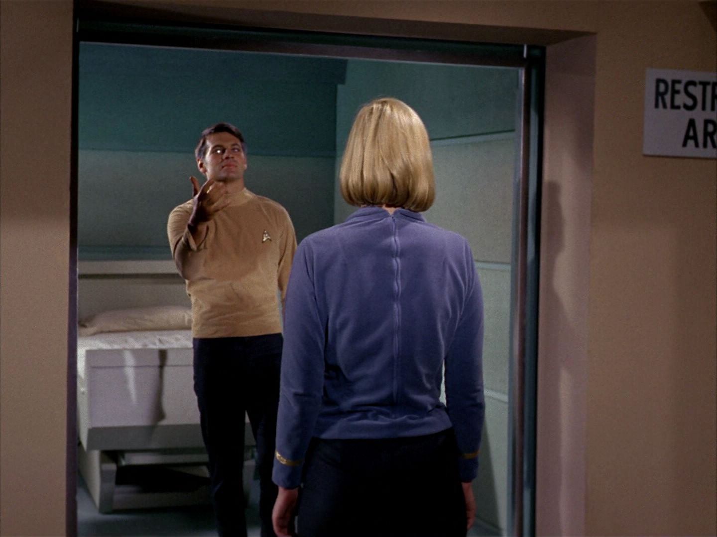 ariane179254_StarTrek_1x03_WhereNoManHasGoneBefore_2536.jpg