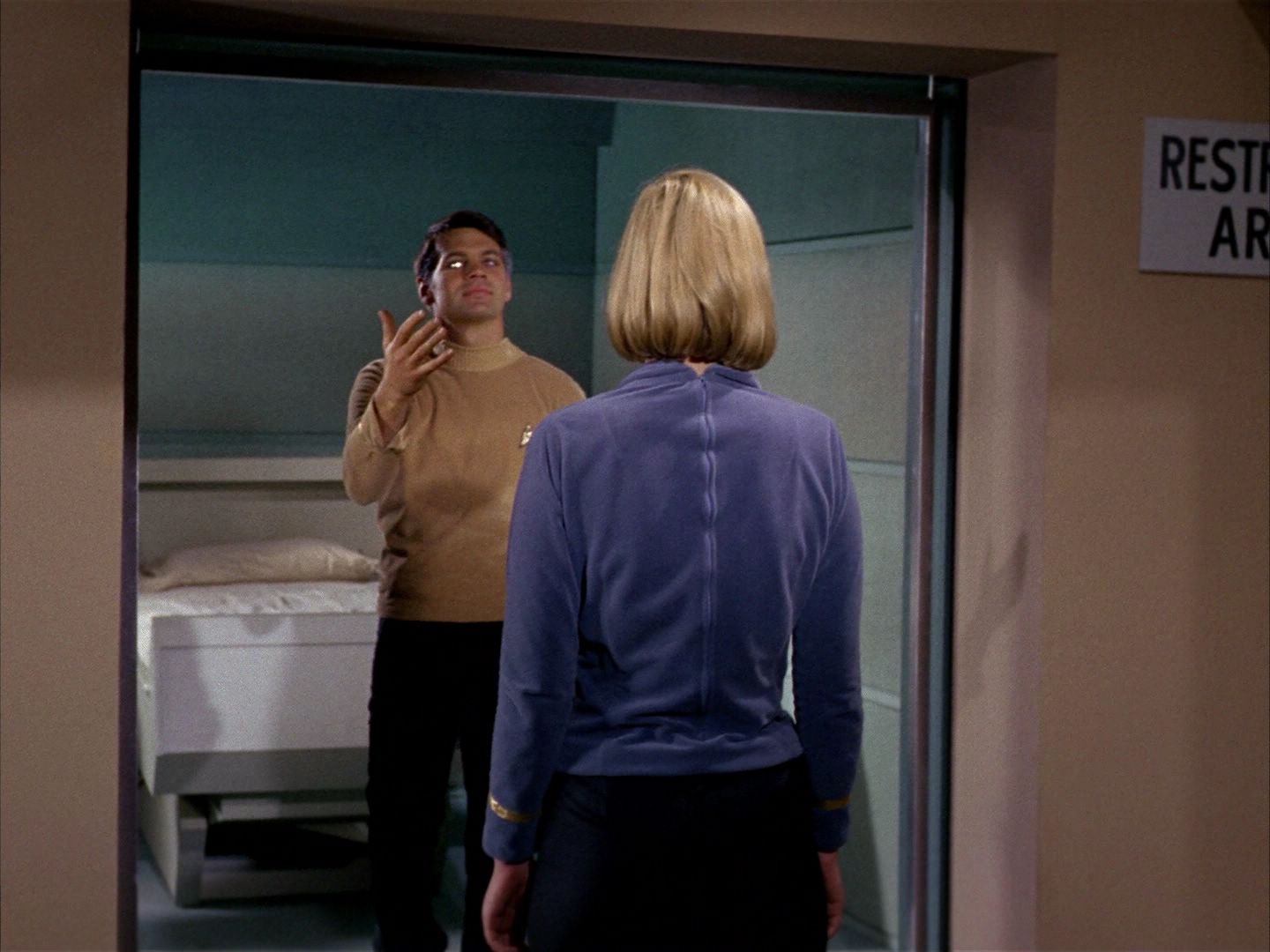 ariane179254_StarTrek_1x03_WhereNoManHasGoneBefore_2537.jpg