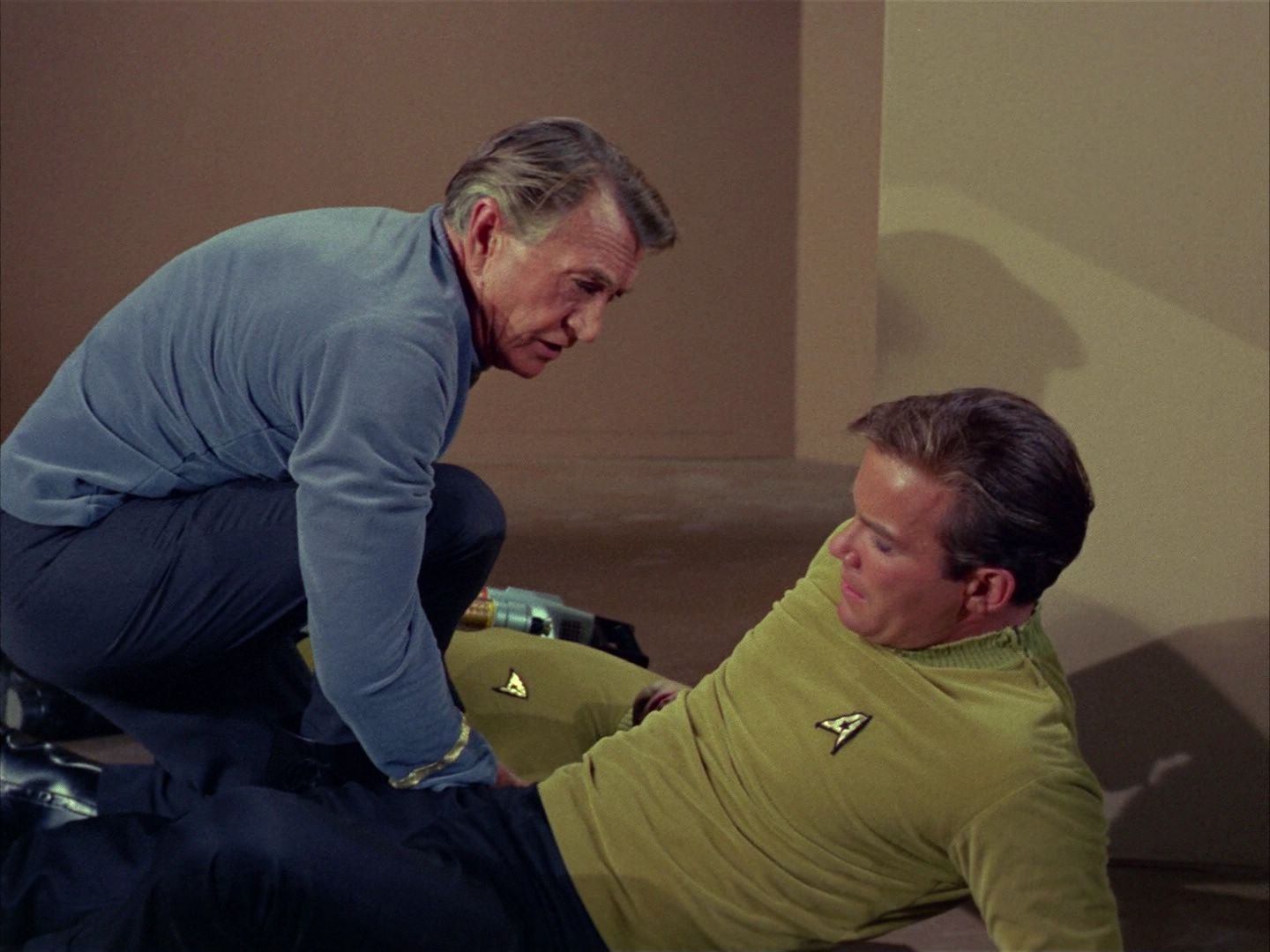 ariane179254_StarTrek_1x03_WhereNoManHasGoneBefore_2616.jpg
