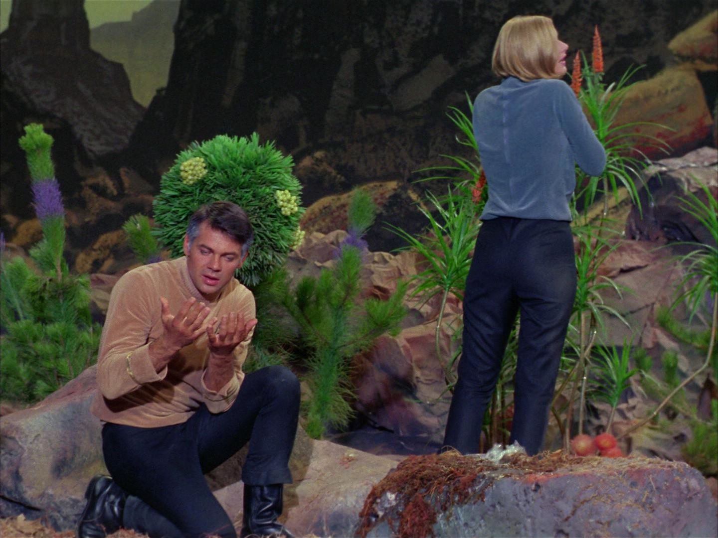 ariane179254_StarTrek_1x03_WhereNoManHasGoneBefore_2735.jpg