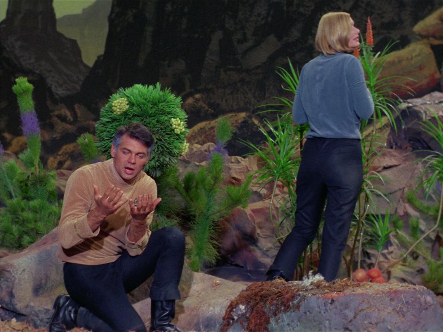 ariane179254_StarTrek_1x03_WhereNoManHasGoneBefore_2737.jpg
