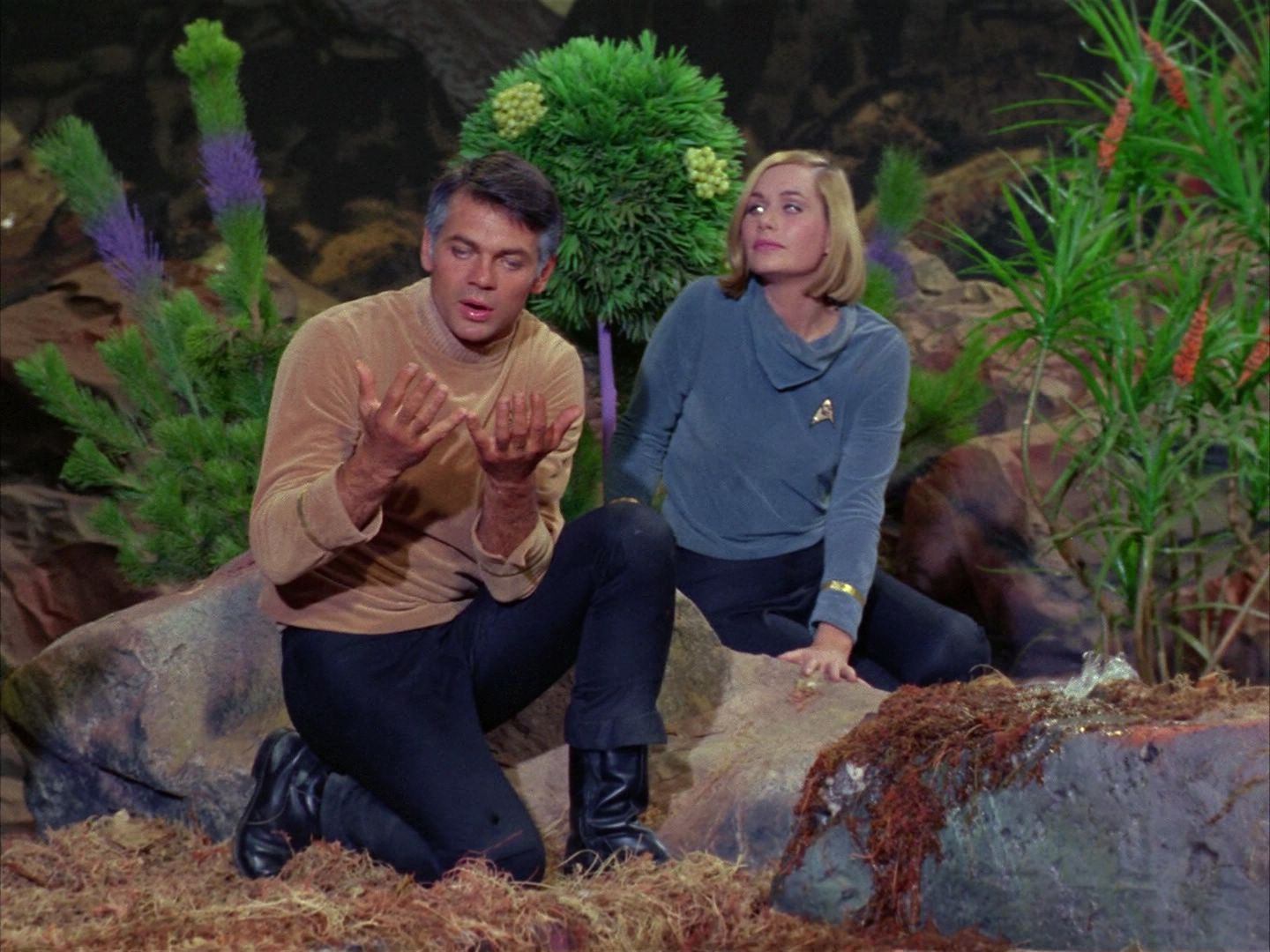 ariane179254_StarTrek_1x03_WhereNoManHasGoneBefore_2743.jpg