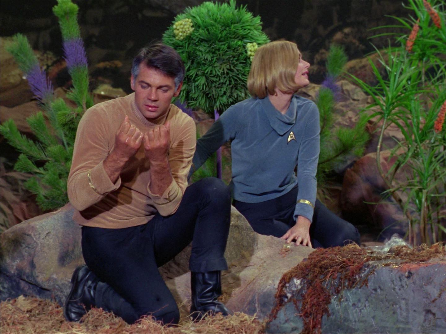 ariane179254_StarTrek_1x03_WhereNoManHasGoneBefore_2747.jpg