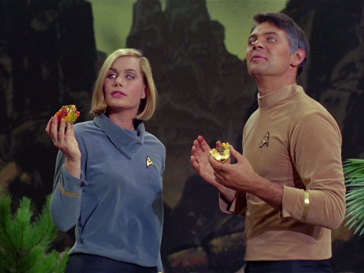 ariane179254_StarTrek_1x03_WhereNoManHasGoneBefore_2849.jpg