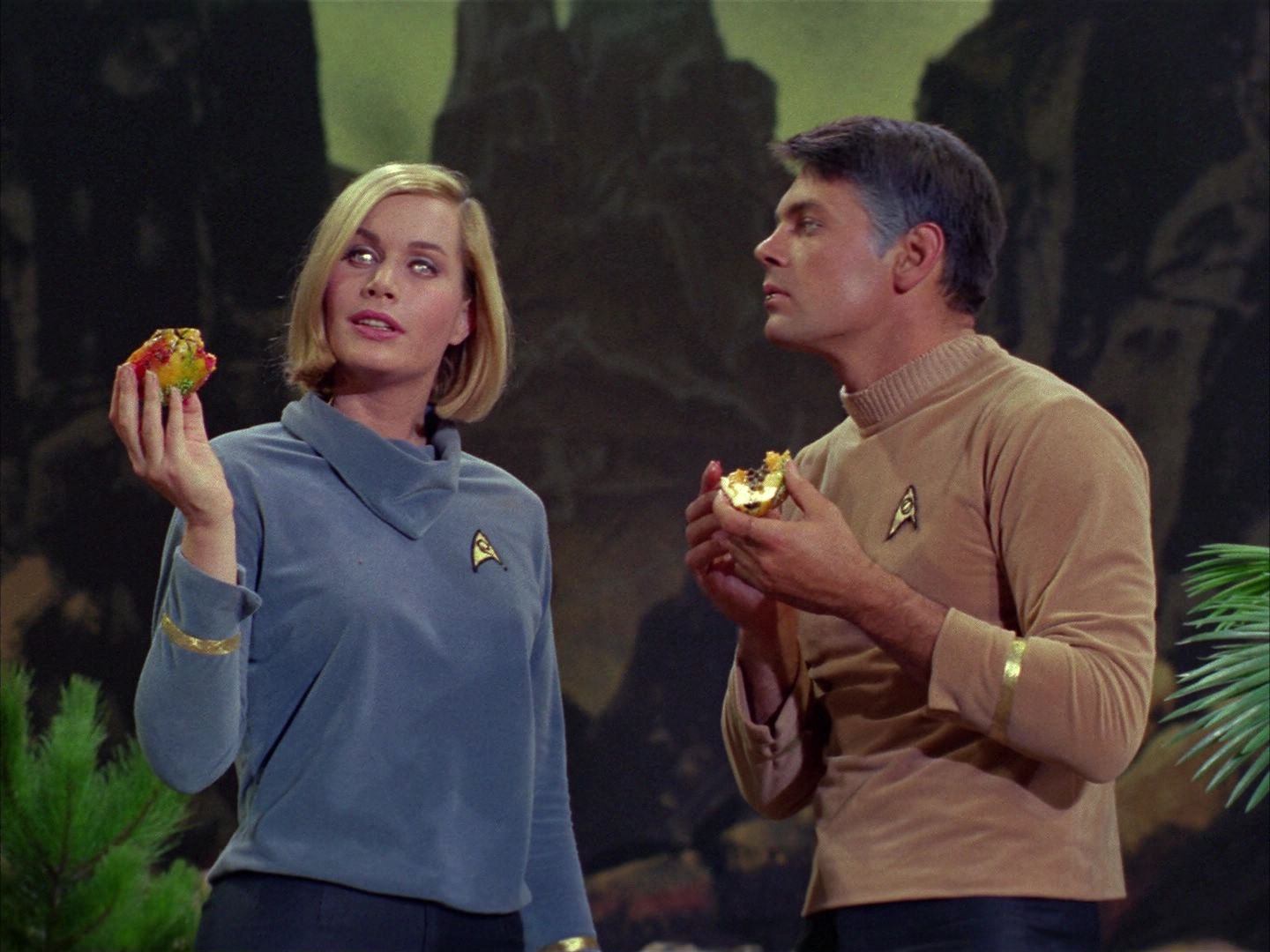 ariane179254_StarTrek_1x03_WhereNoManHasGoneBefore_2864.jpg
