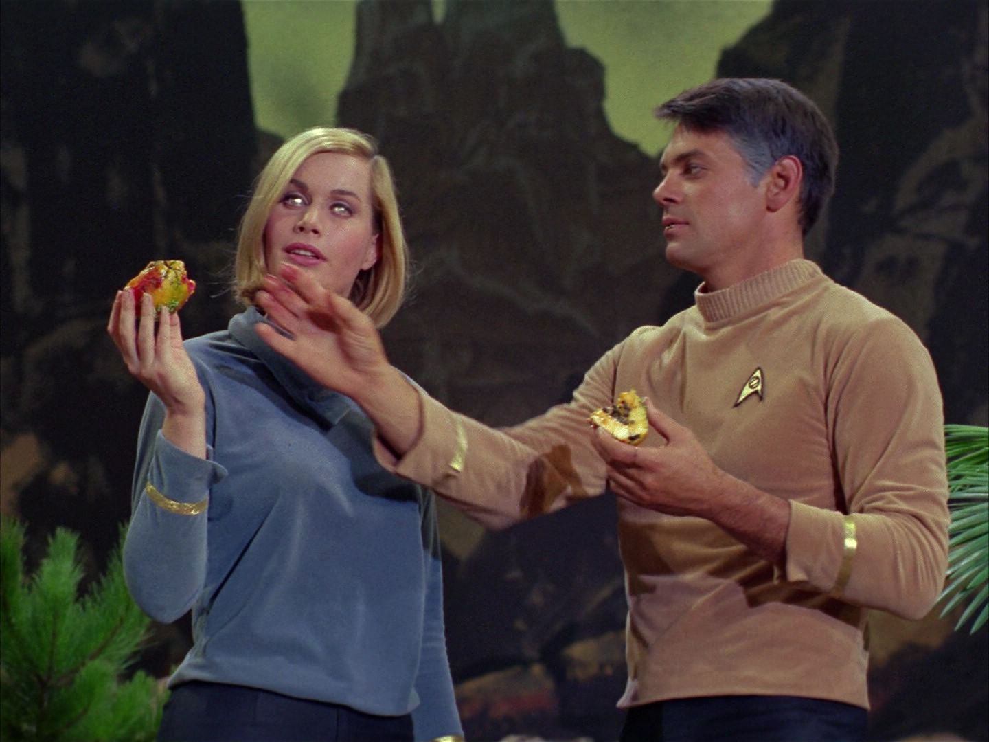 ariane179254_StarTrek_1x03_WhereNoManHasGoneBefore_2866.jpg