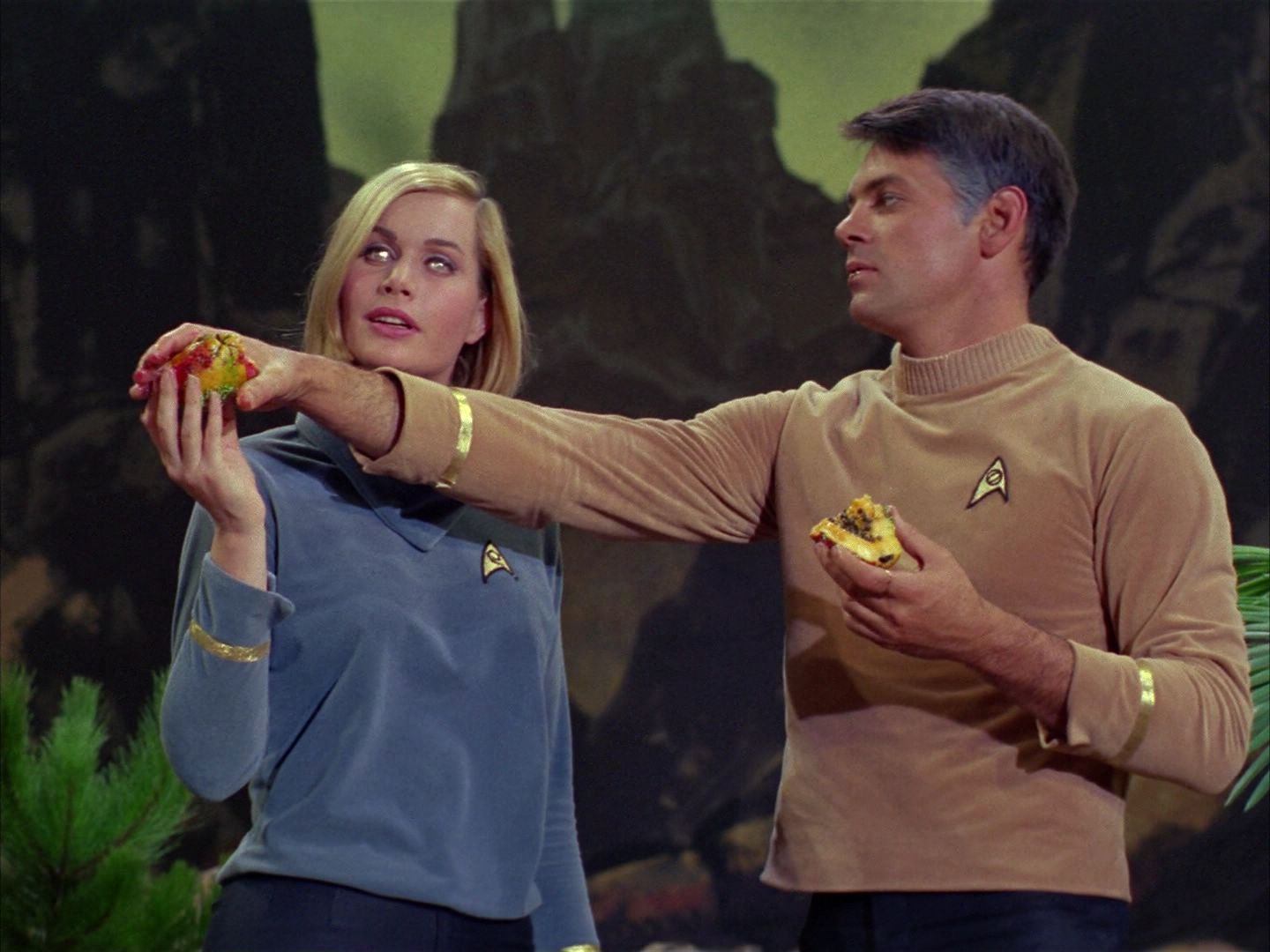 ariane179254_StarTrek_1x03_WhereNoManHasGoneBefore_2867.jpg