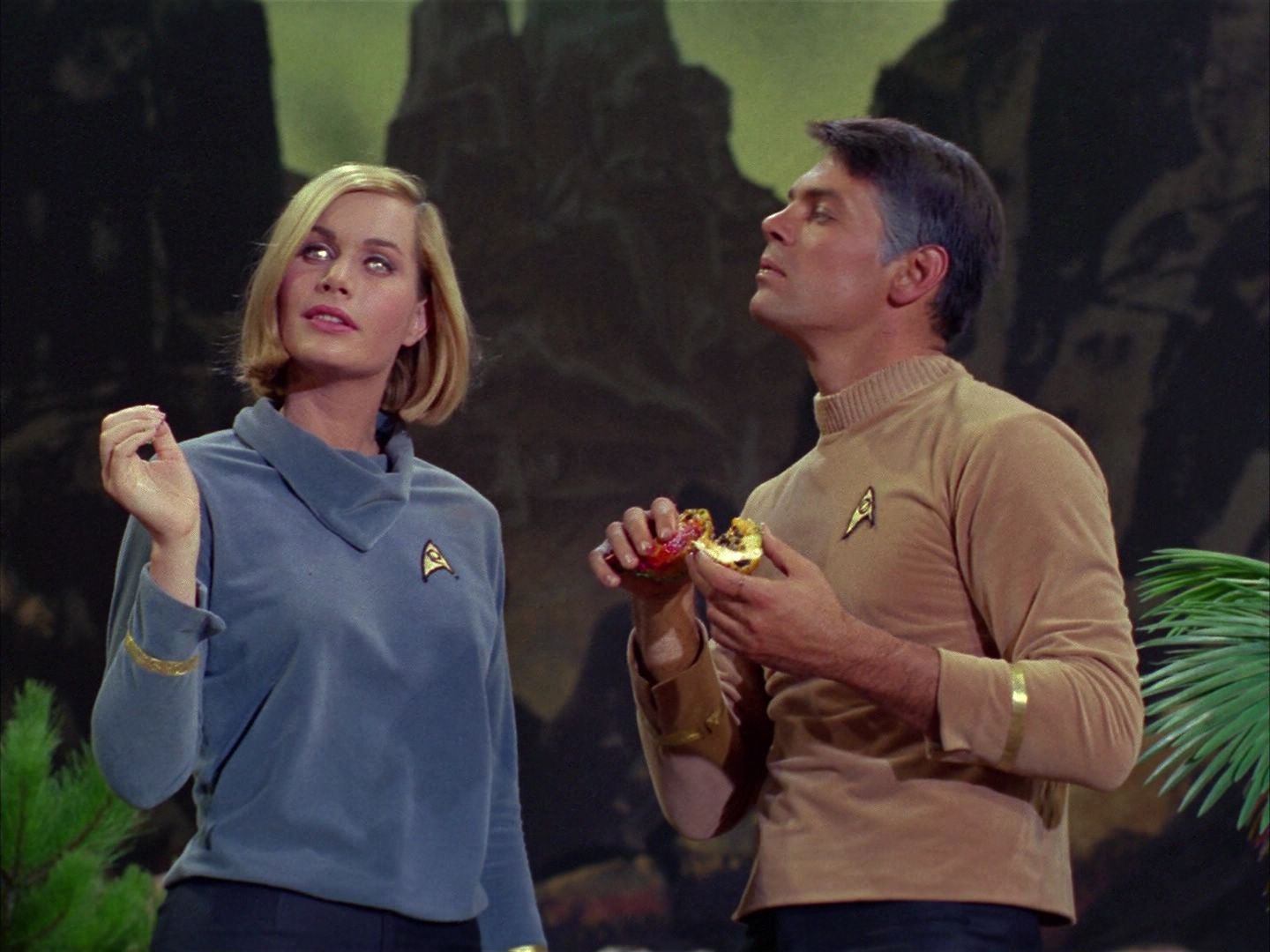 ariane179254_StarTrek_1x03_WhereNoManHasGoneBefore_2873.jpg