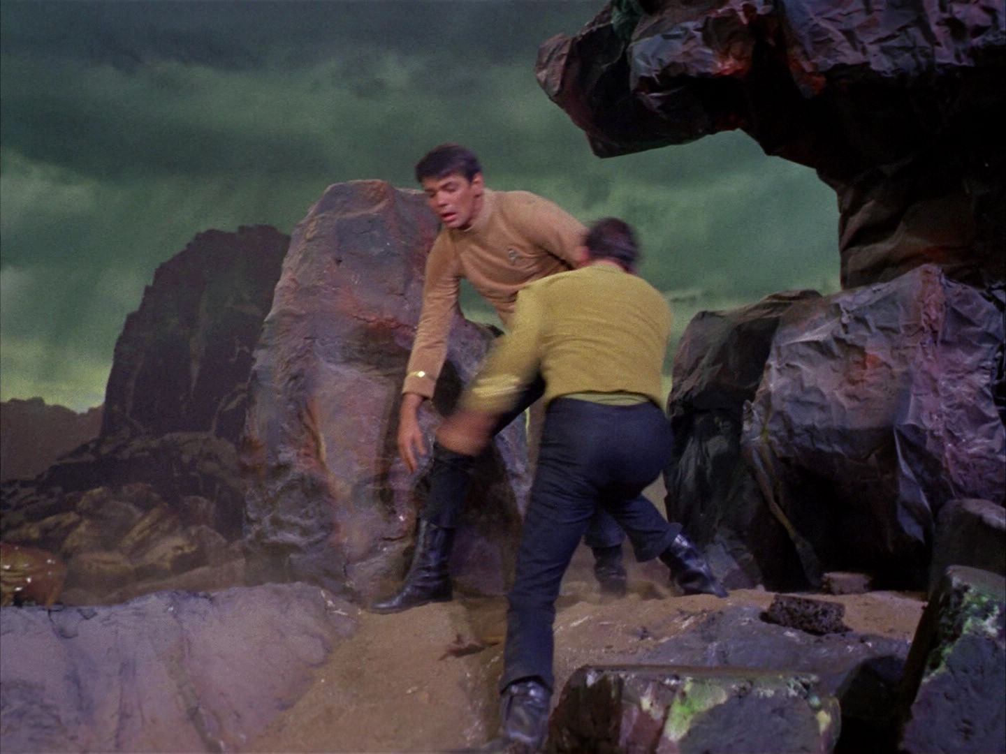 ariane179254_StarTrek_1x03_WhereNoManHasGoneBefore_3215.jpg