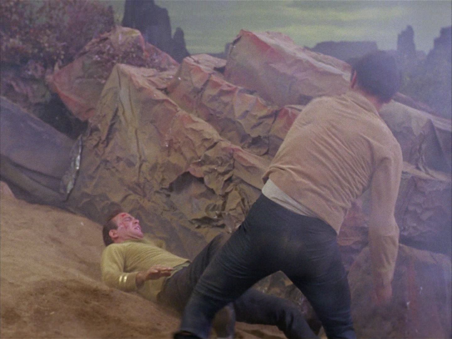ariane179254_StarTrek_1x03_WhereNoManHasGoneBefore_3242.jpg
