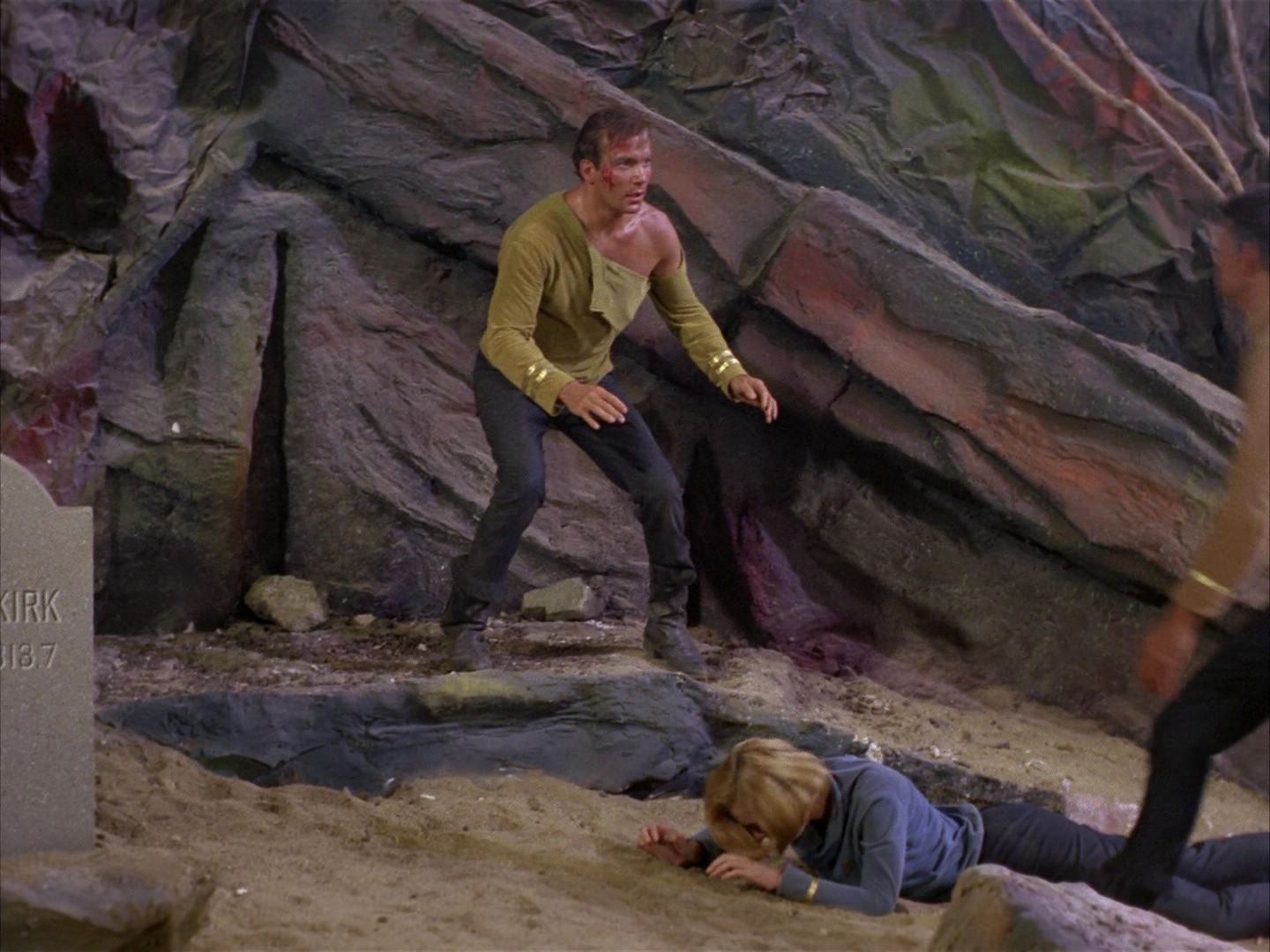 ariane179254_StarTrek_1x03_WhereNoManHasGoneBefore_3279.jpg