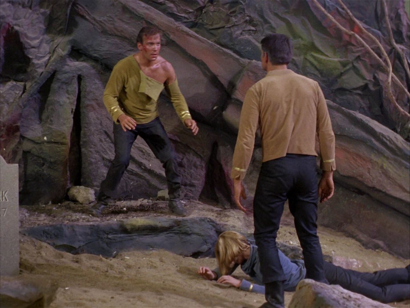 ariane179254_StarTrek_1x03_WhereNoManHasGoneBefore_3280.jpg