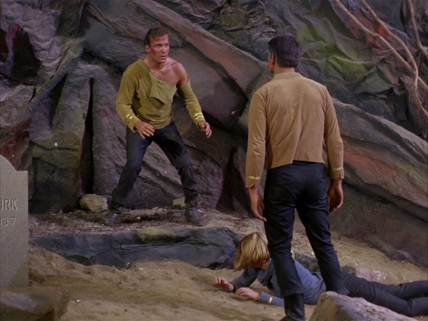ariane179254_StarTrek_1x03_WhereNoManHasGoneBefore_3281.jpg
