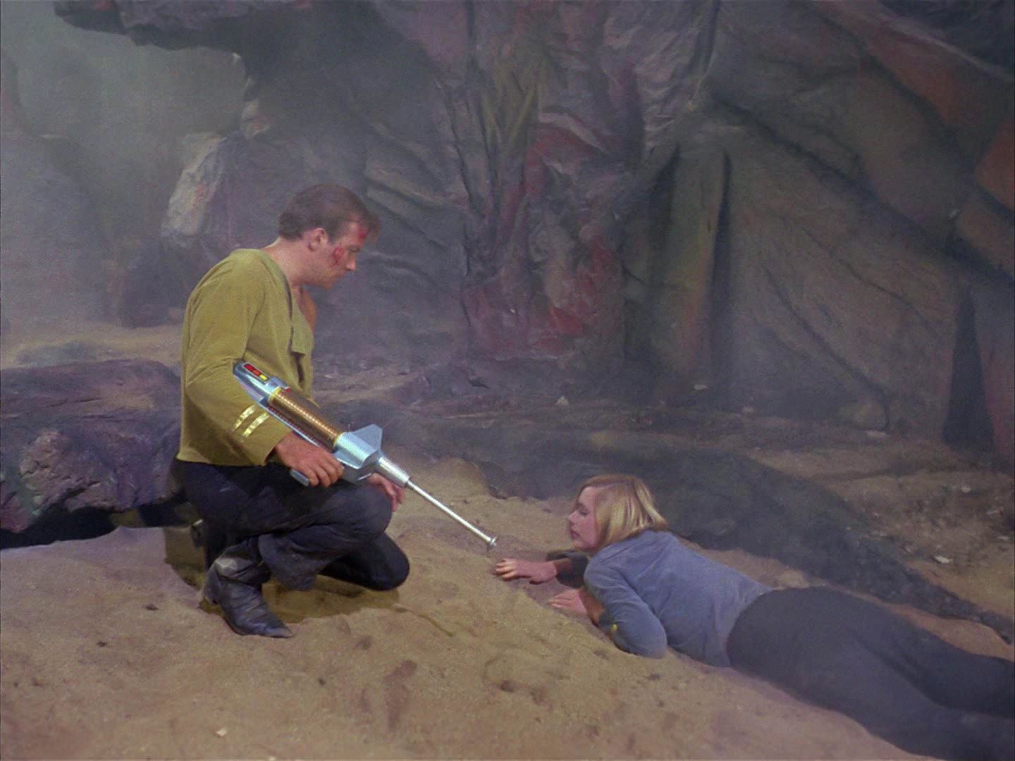 ariane179254_StarTrek_1x03_WhereNoManHasGoneBefore_3338.jpg