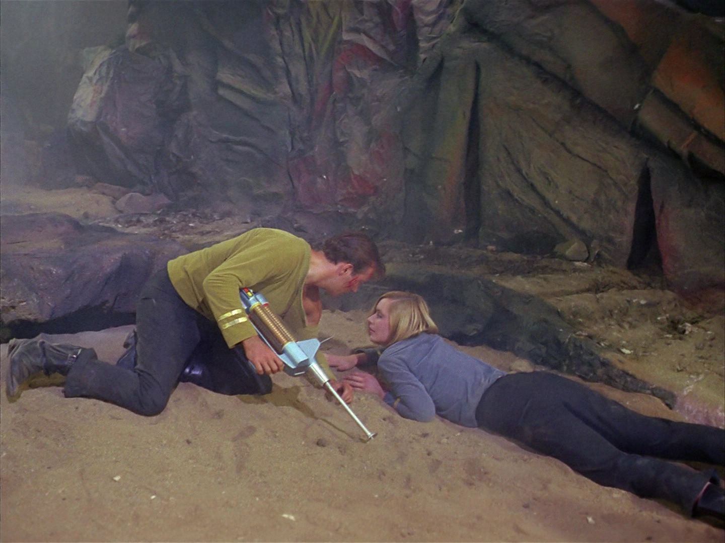 ariane179254_StarTrek_1x03_WhereNoManHasGoneBefore_3340.jpg