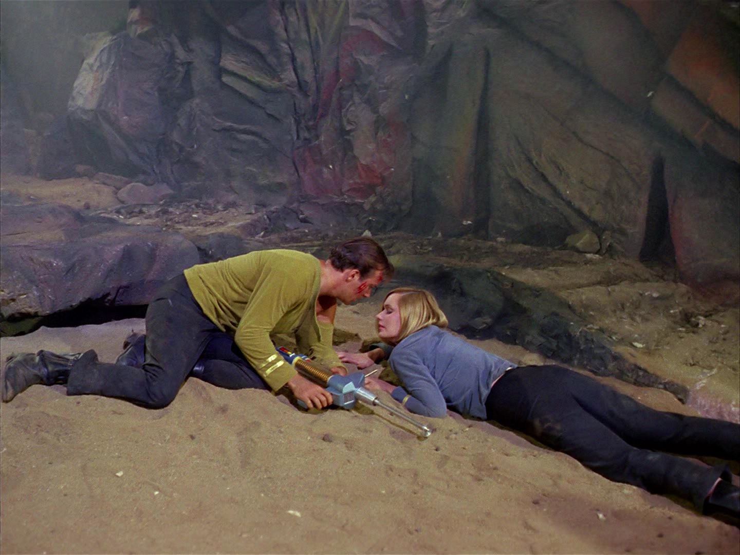 ariane179254_StarTrek_1x03_WhereNoManHasGoneBefore_3344.jpg