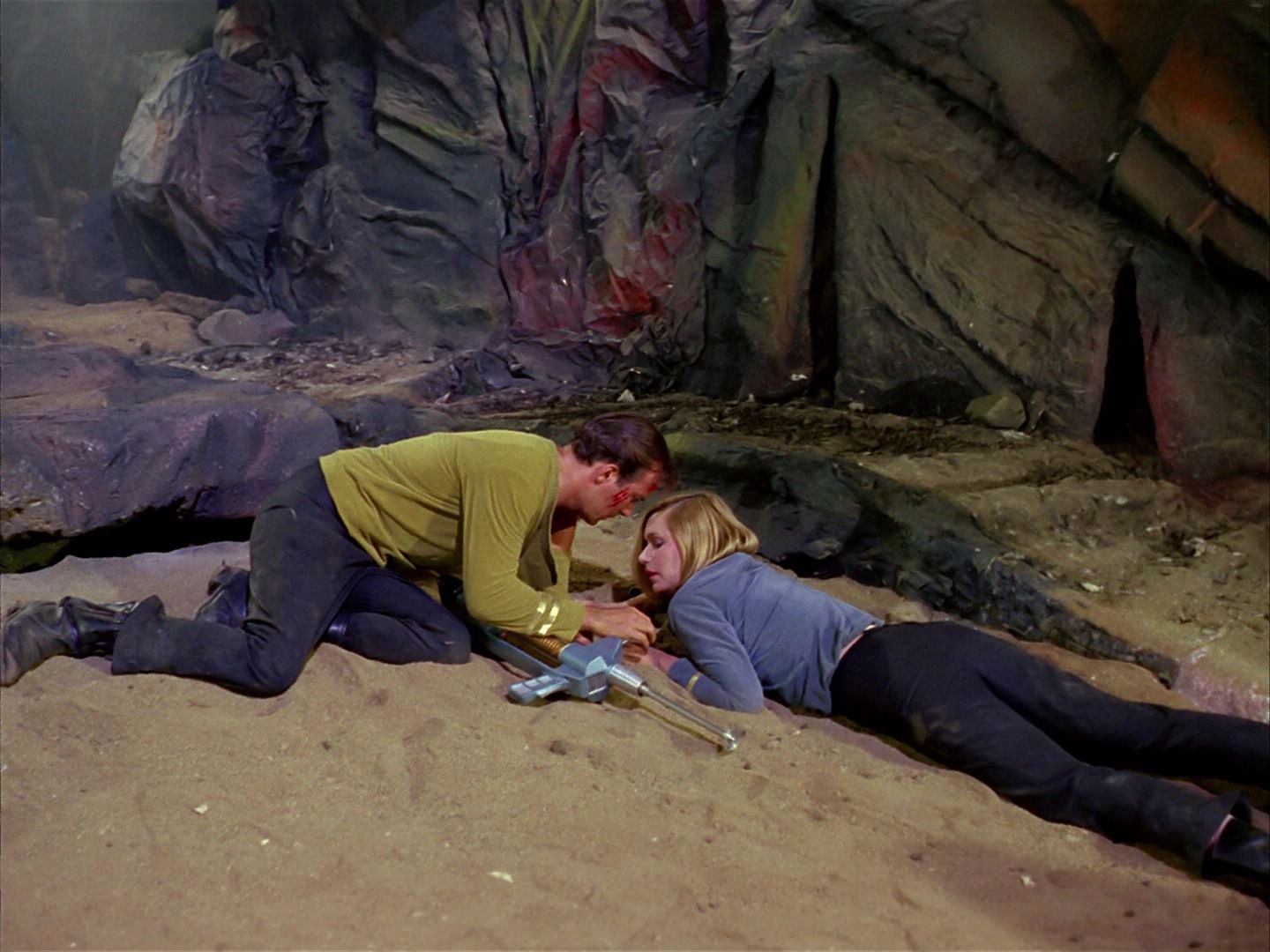 ariane179254_StarTrek_1x03_WhereNoManHasGoneBefore_3349.jpg