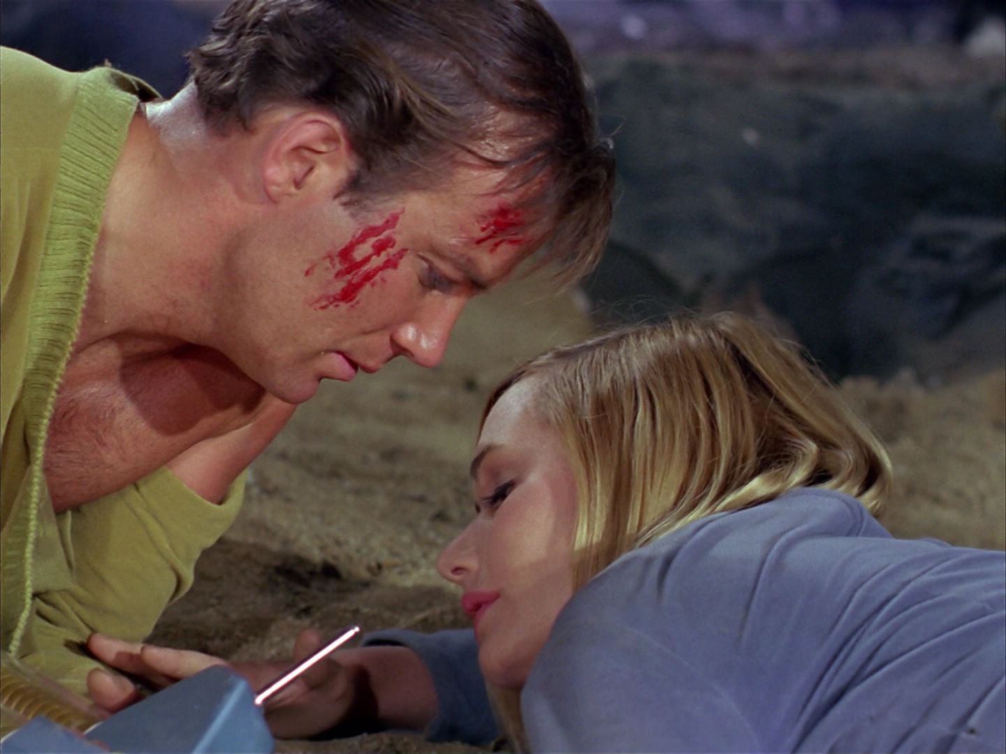 ariane179254_StarTrek_1x03_WhereNoManHasGoneBefore_3356.jpg