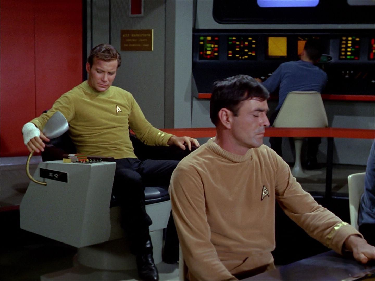 ariane179254_StarTrek_1x03_WhereNoManHasGoneBefore_3409.jpg
