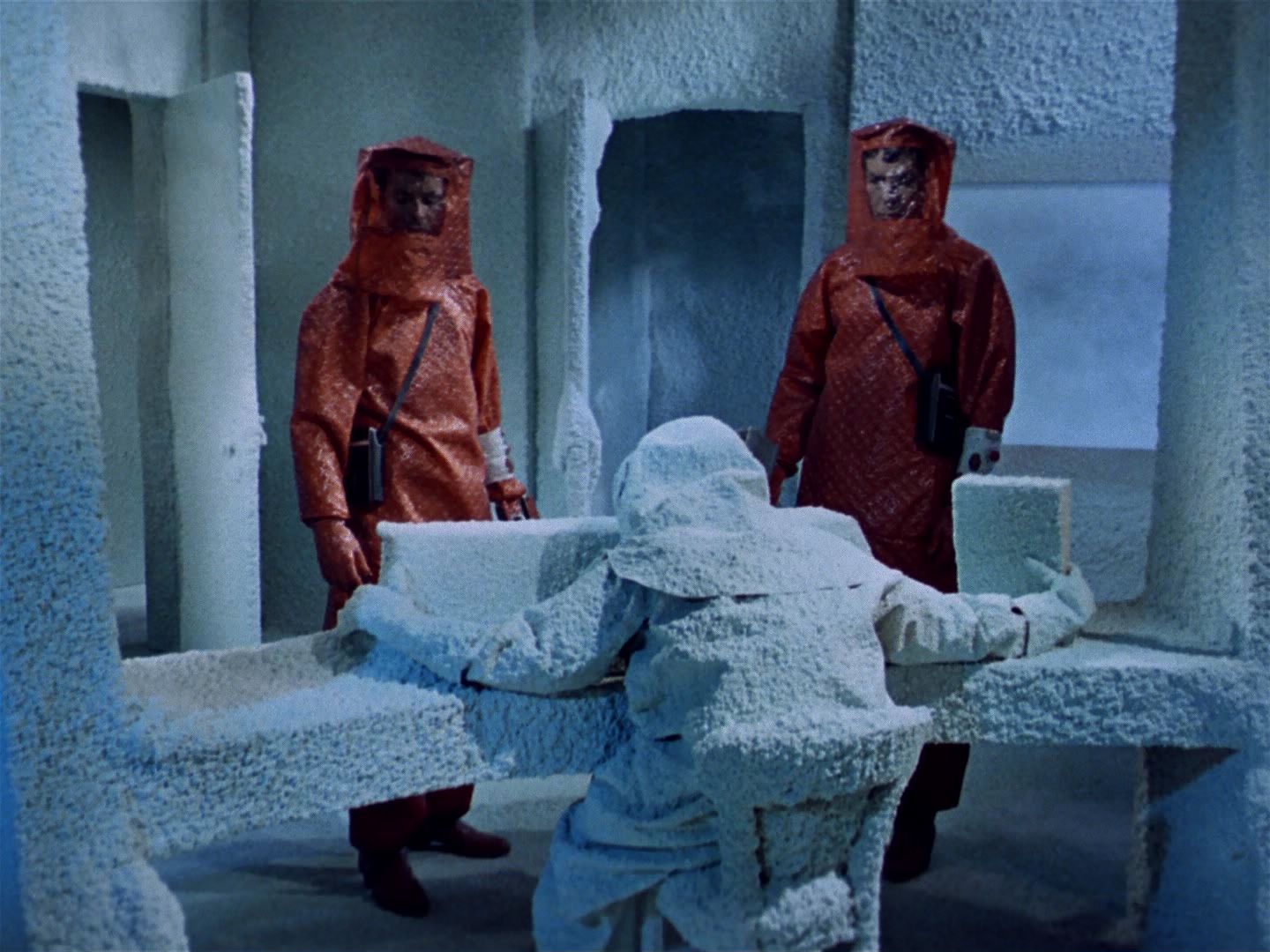 ariane179254_StarTrek_1x04_TheNakedTime_0032.jpg