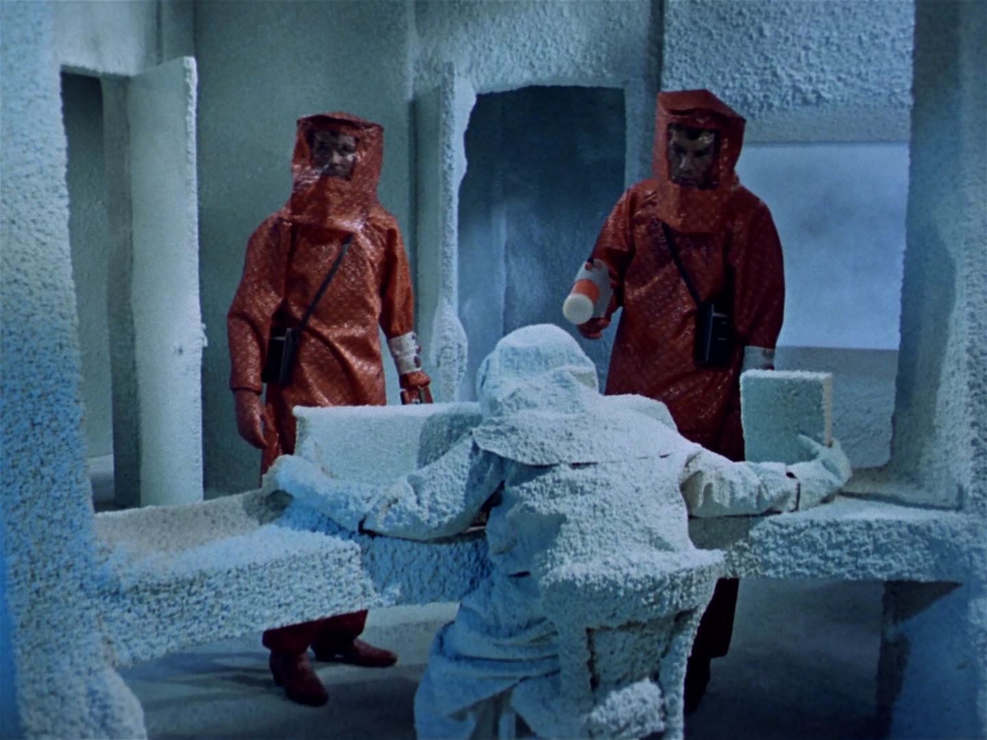 ariane179254_StarTrek_1x04_TheNakedTime_0035.jpg