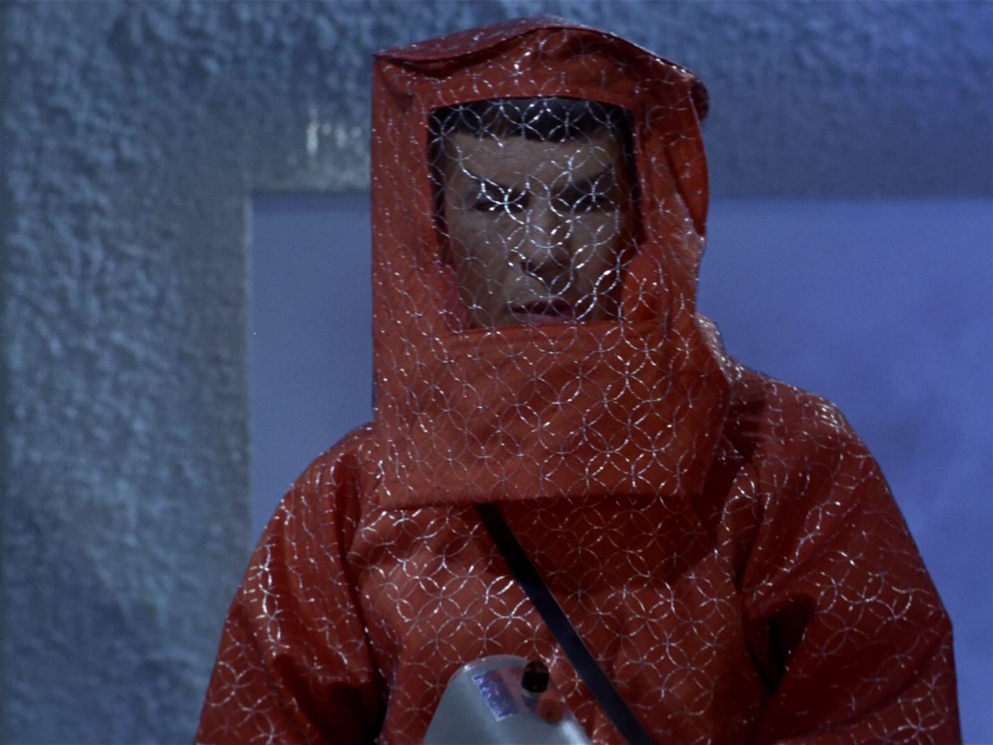ariane179254_StarTrek_1x04_TheNakedTime_0039.jpg