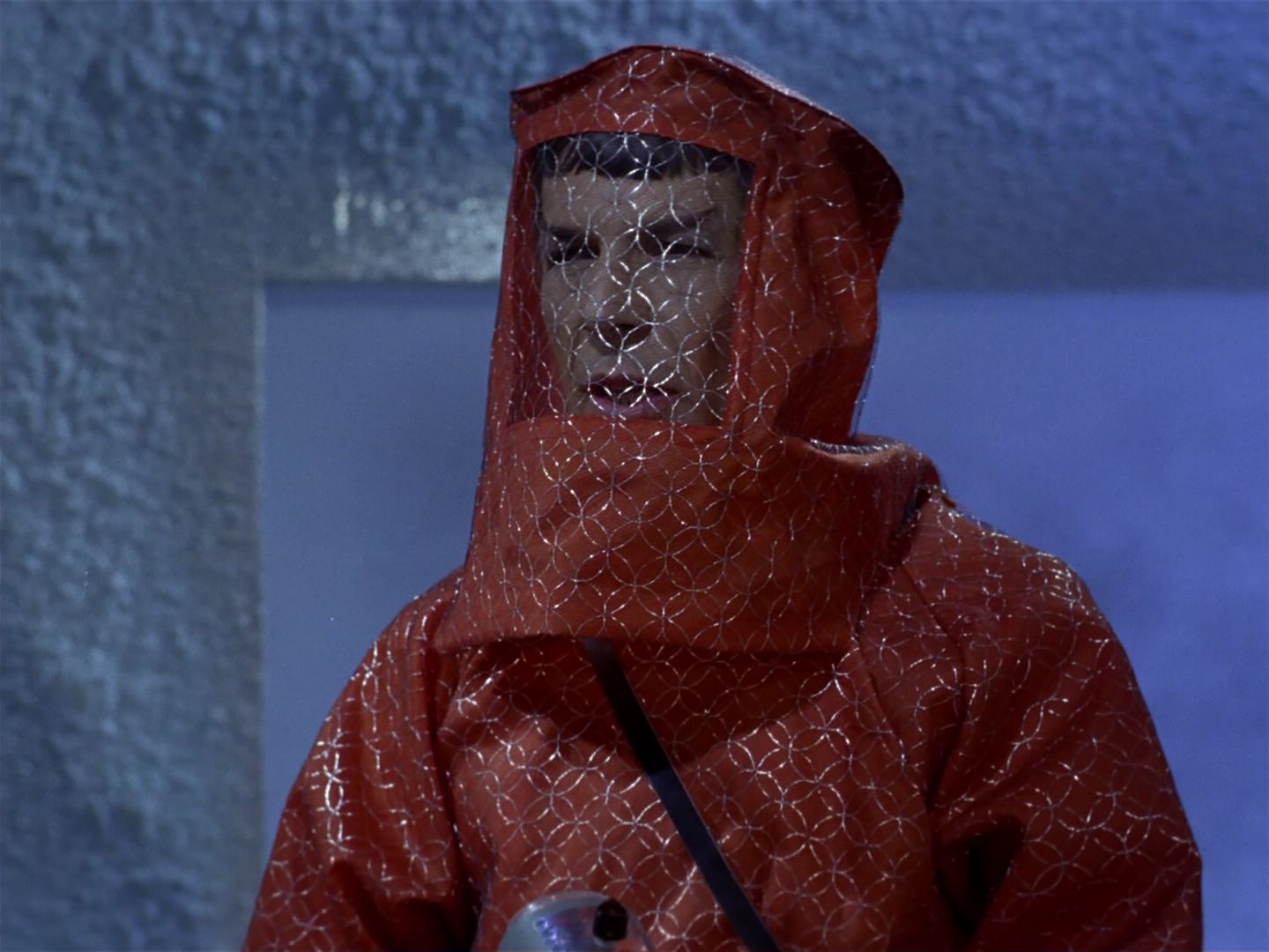 ariane179254_StarTrek_1x04_TheNakedTime_0041.jpg