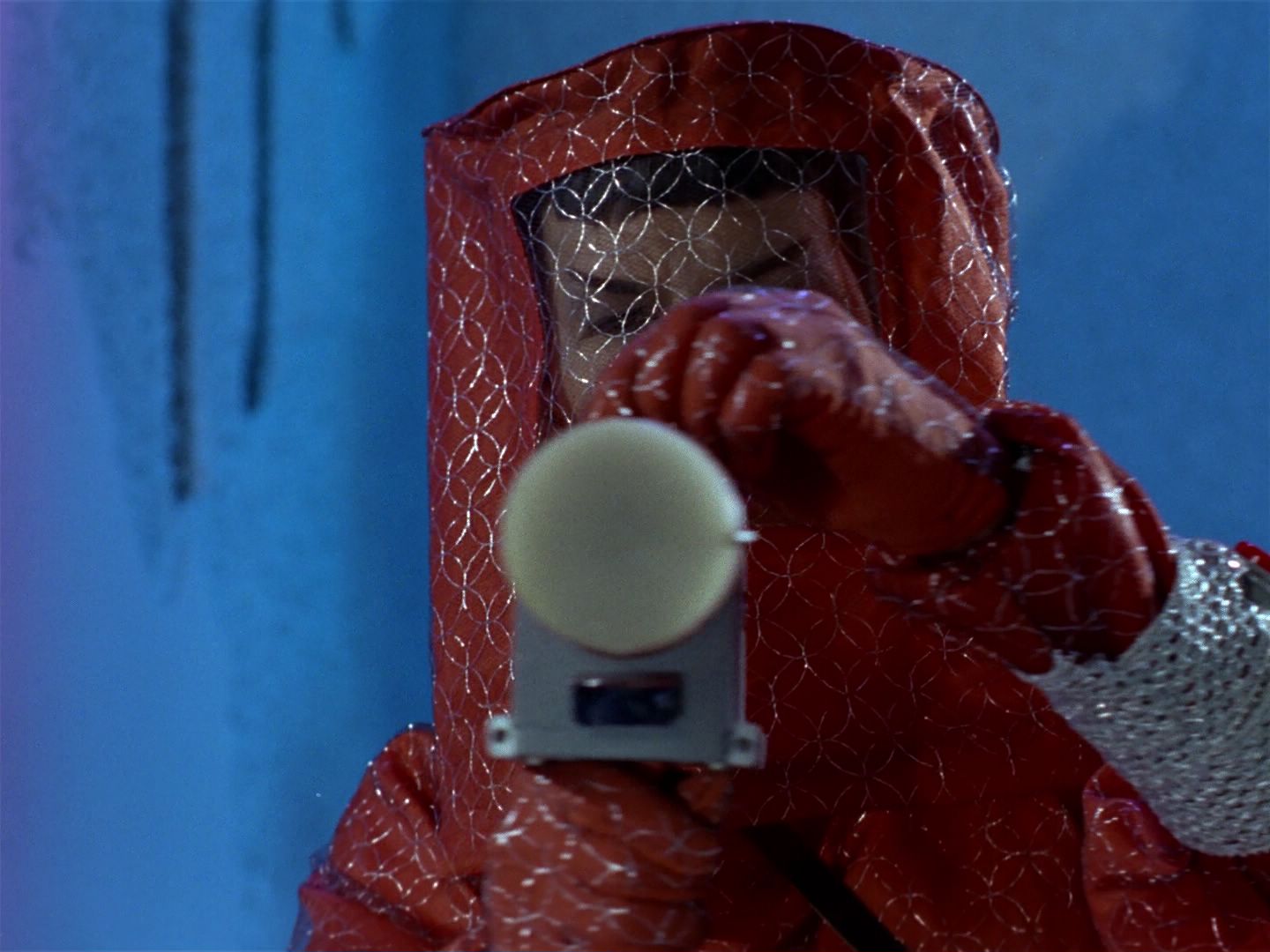 ariane179254_StarTrek_1x04_TheNakedTime_0058.jpg