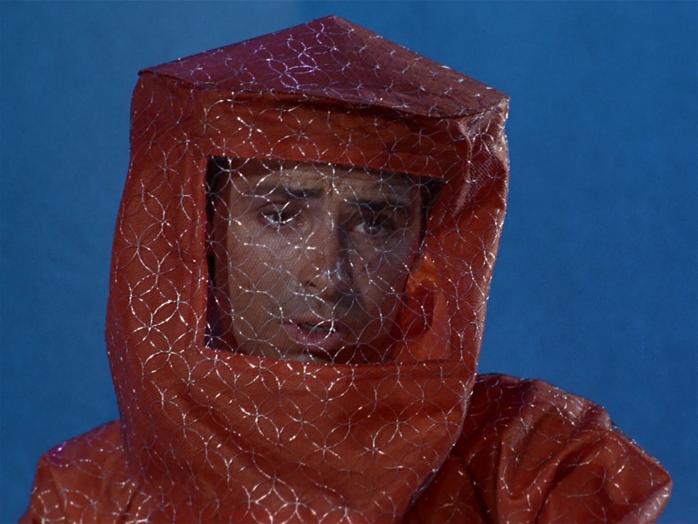 ariane179254_StarTrek_1x04_TheNakedTime_0070.jpg