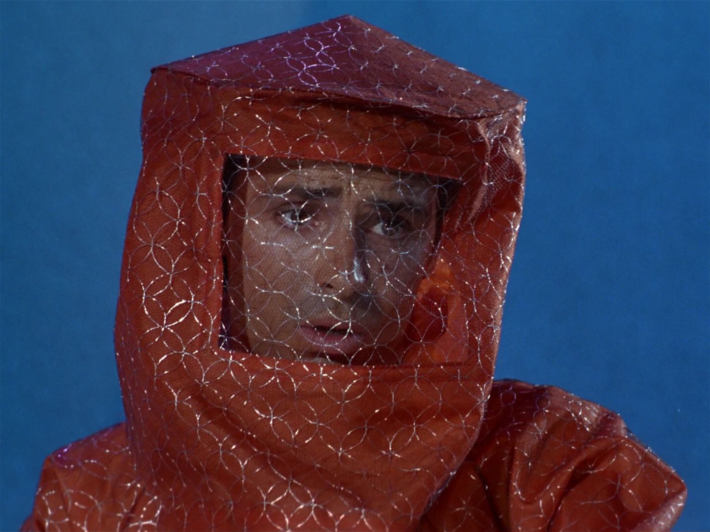 ariane179254_StarTrek_1x04_TheNakedTime_0074.jpg