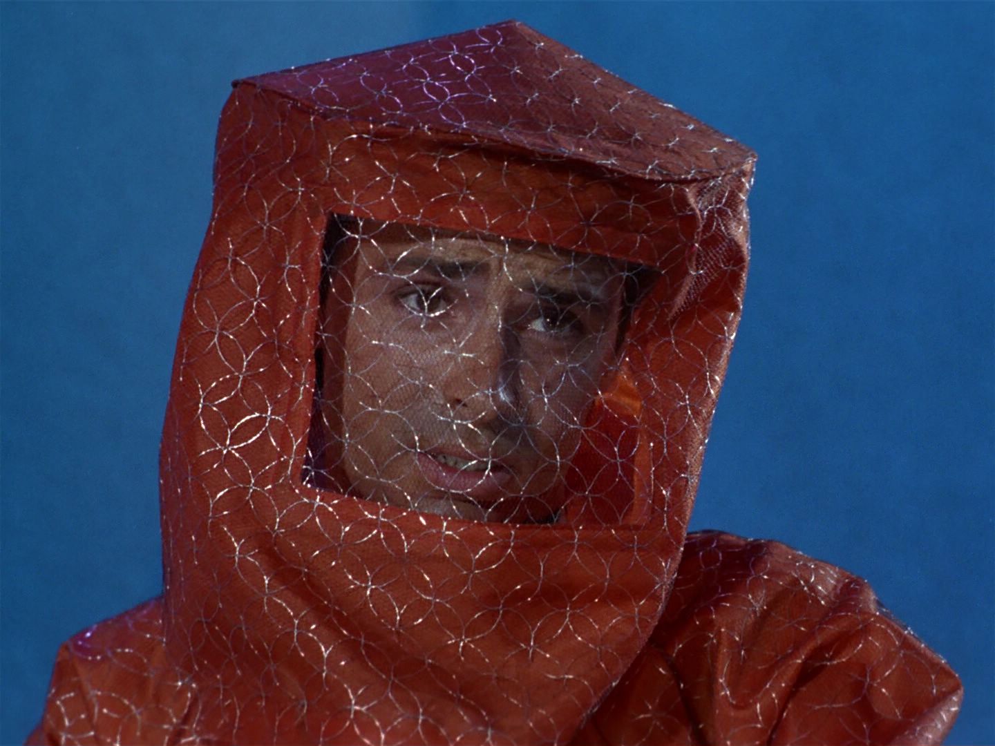 ariane179254_StarTrek_1x04_TheNakedTime_0076.jpg