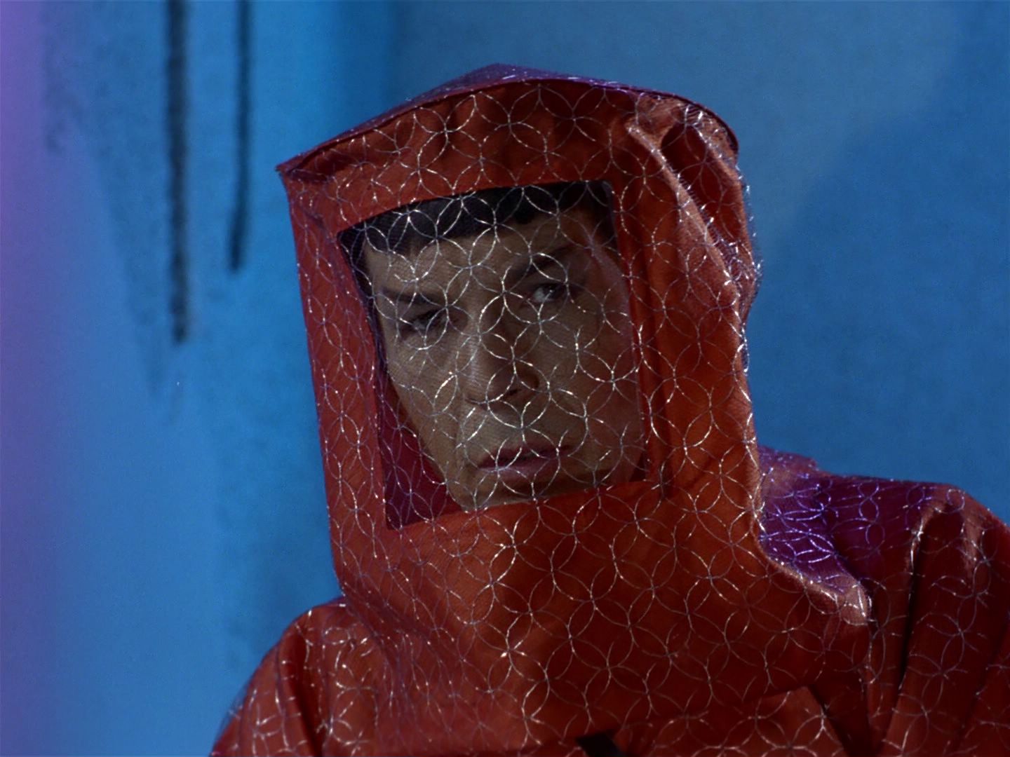 ariane179254_StarTrek_1x04_TheNakedTime_0081.jpg