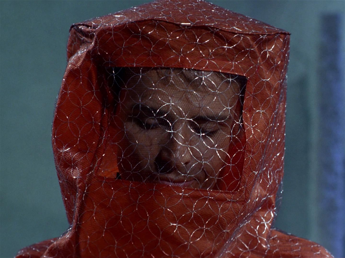 ariane179254_StarTrek_1x04_TheNakedTime_0097.jpg