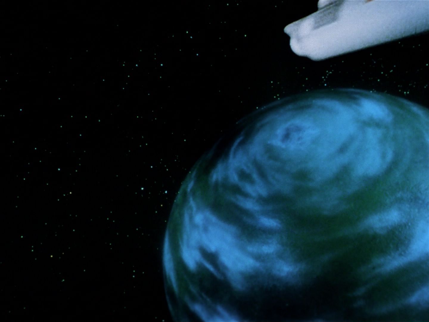ariane179254_StarTrek_1x04_TheNakedTime_0158.jpg