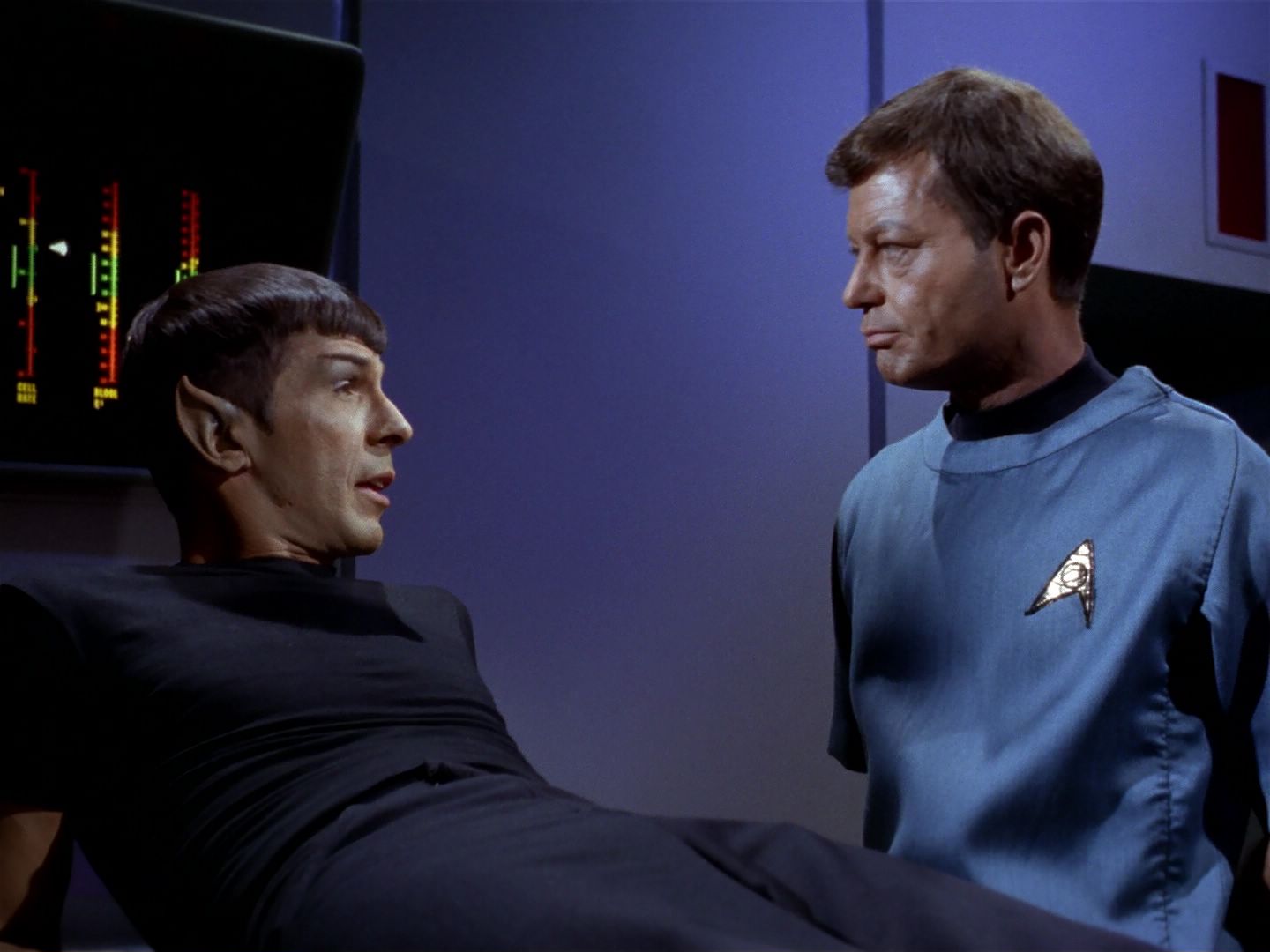 ariane179254_StarTrek_1x04_TheNakedTime_0245.jpg